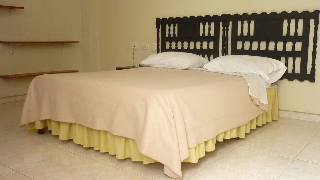 Hotel Calamo Plaza Pitalito Quarto foto