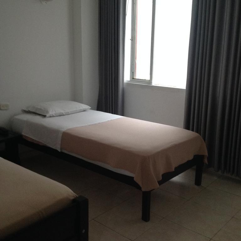 Hotel Calamo Plaza Pitalito Quarto foto